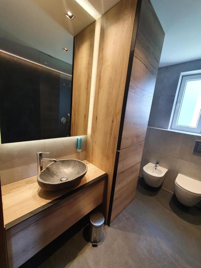 Lupoapartments Kaucja Лодзь Экстерьер фото