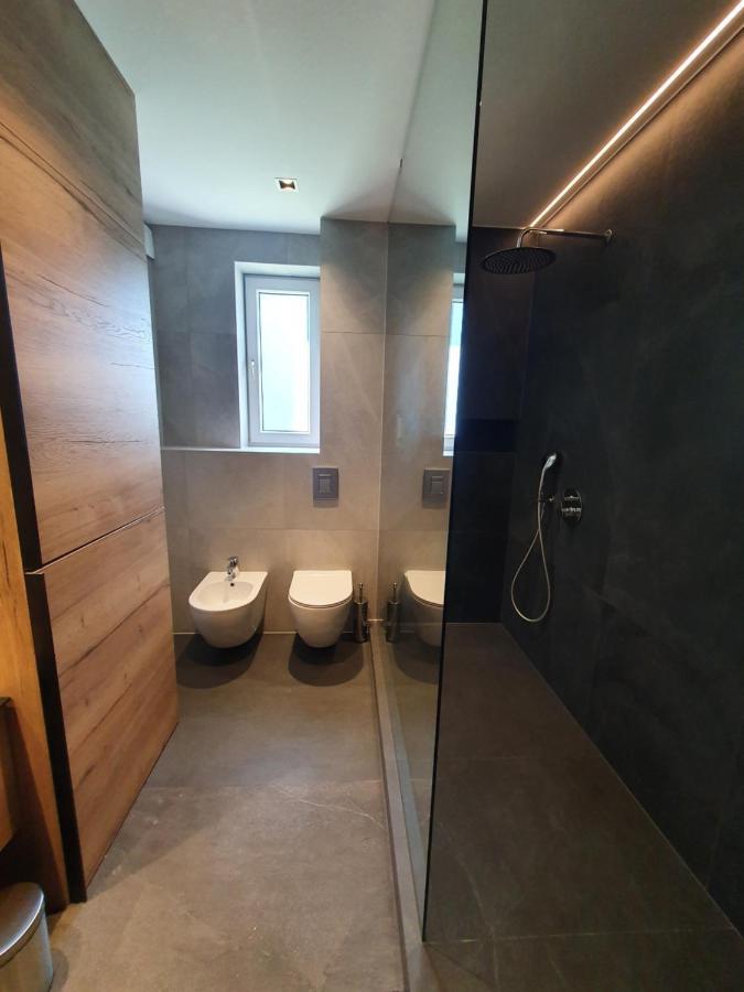 Lupoapartments Kaucja Лодзь Экстерьер фото