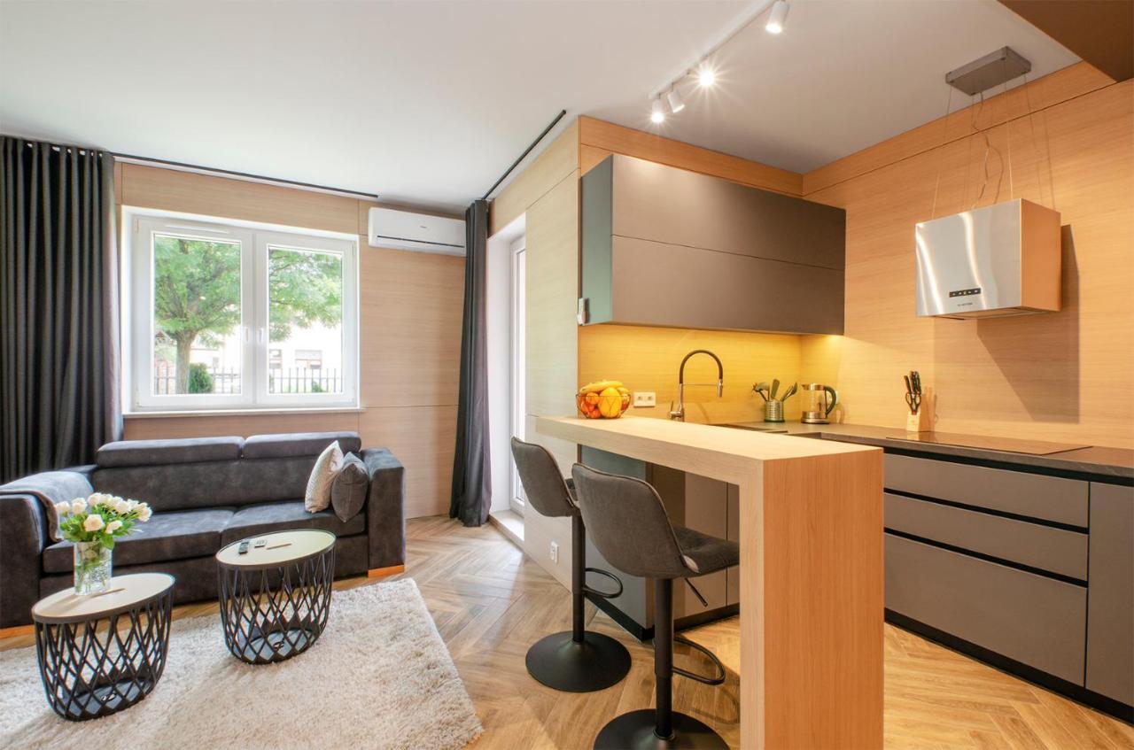 Lupoapartments Kaucja Лодзь Экстерьер фото