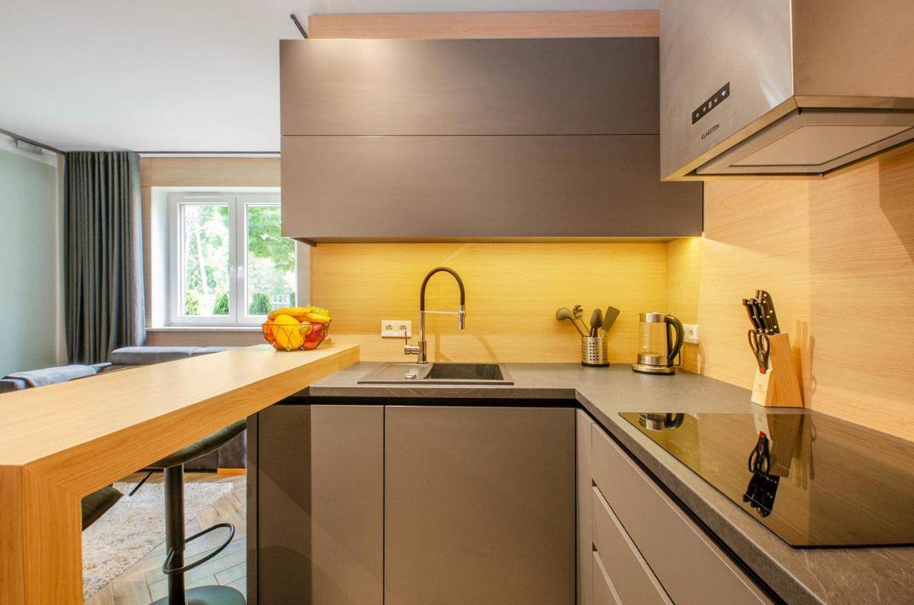 Lupoapartments Kaucja Лодзь Экстерьер фото
